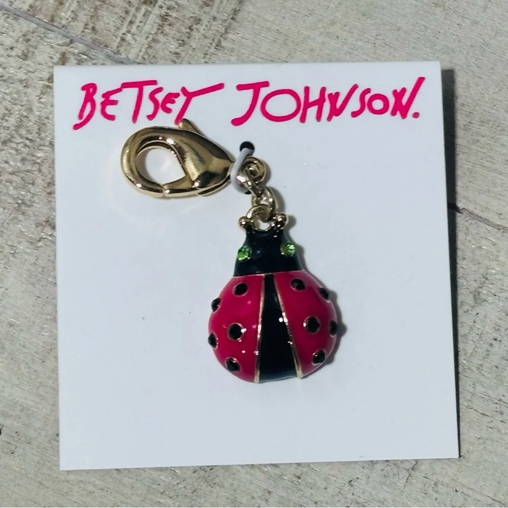 NWT❤️Betsey Johnson Clip-On Charms (3) - Picture 3 of 4